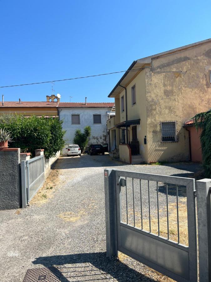 Cecco Guest House Pisa Esterno foto